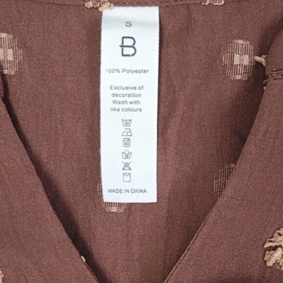 B Womens Small 100% Polyester Long Smocked Sleeve Textured Polka Doted Bodysuit - Picture 5 of 5